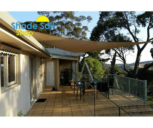 19.6ft x 26.2ft x 29.5ft SAND Triangle The Shady Lady Range