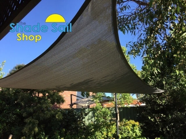 18ft x 18ft x 18ft GREY Triangle The Shady Lady Range