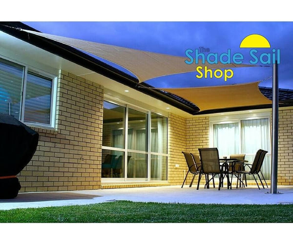 19.6ft x  22.9ft x 26.2ft SAND Triangle The Shady Lady Range