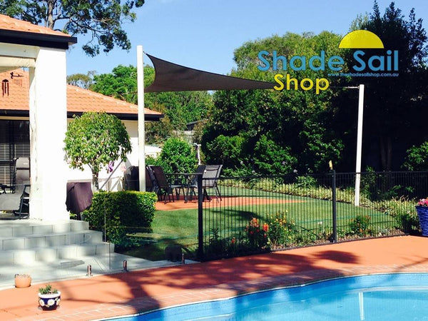 13.1ft x 16.4ft x 16.4ft BLACK Triangle The Shady Lady Range